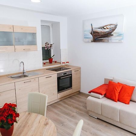 Apartma Nika Hrvatini Extérieur photo