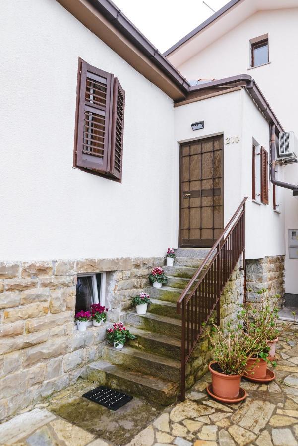 Apartma Nika Hrvatini Extérieur photo